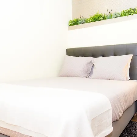 Liiiving In | Invictus Bolhao Market * Oporto