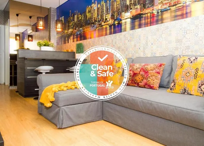 Liiiving In | Invictus Bolhao Market Appartement *